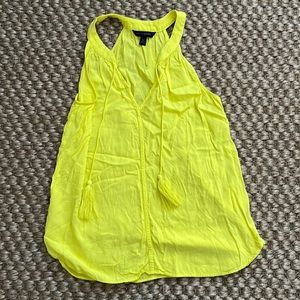Citron yellow top